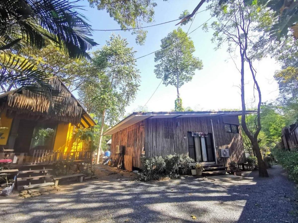 Ban Khanong Phra Klang Brookhouse At Khaoyaiヴィラ エクステリア 写真